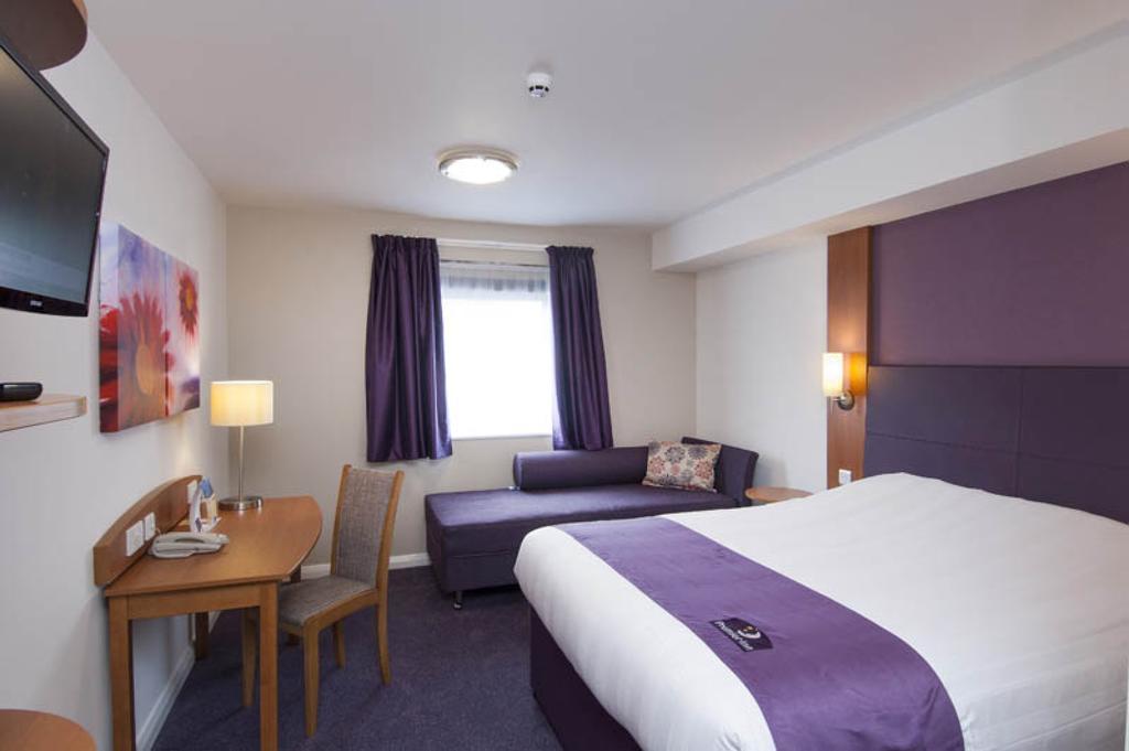Premier Inn Reading Central Номер фото