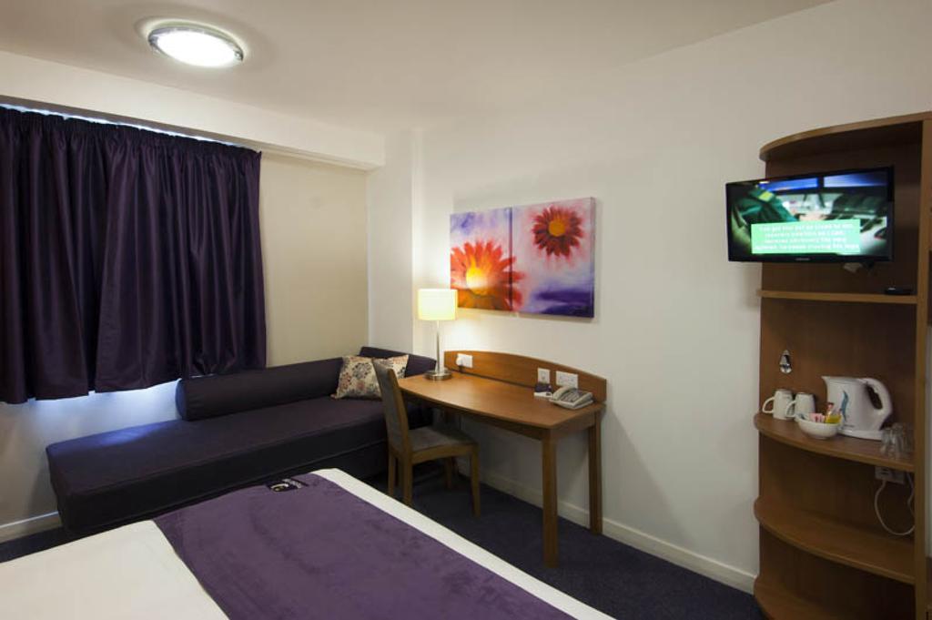 Premier Inn Reading Central Экстерьер фото