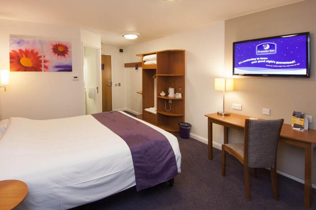 Premier Inn Reading Central Экстерьер фото