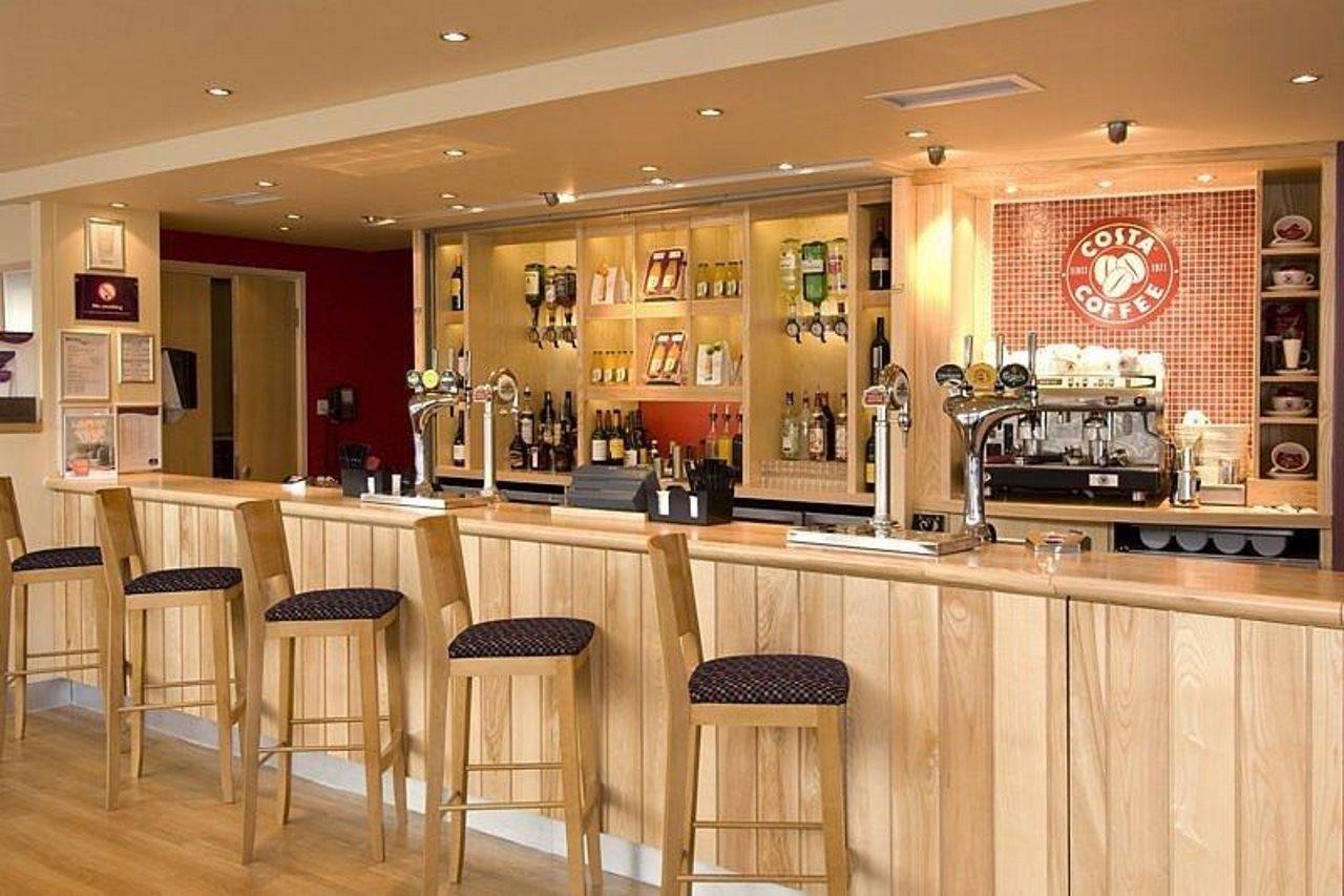 Premier Inn Reading Central Экстерьер фото