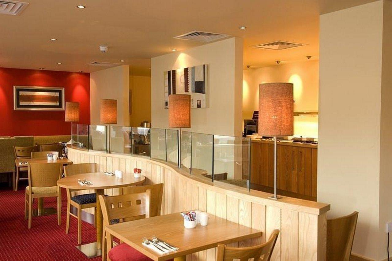 Premier Inn Reading Central Экстерьер фото